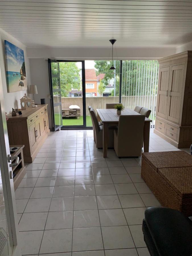 Okapi Apartment ฮาลเลอ ภายนอก รูปภาพ