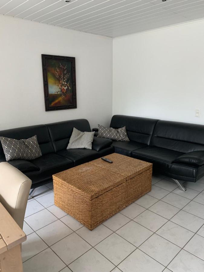 Okapi Apartment ฮาลเลอ ภายนอก รูปภาพ