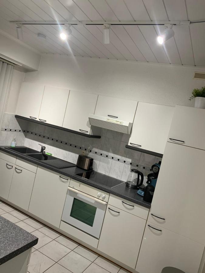 Okapi Apartment ฮาลเลอ ภายนอก รูปภาพ