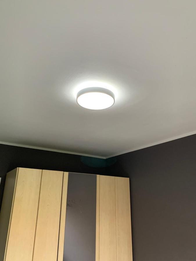 Okapi Apartment ฮาลเลอ ภายนอก รูปภาพ