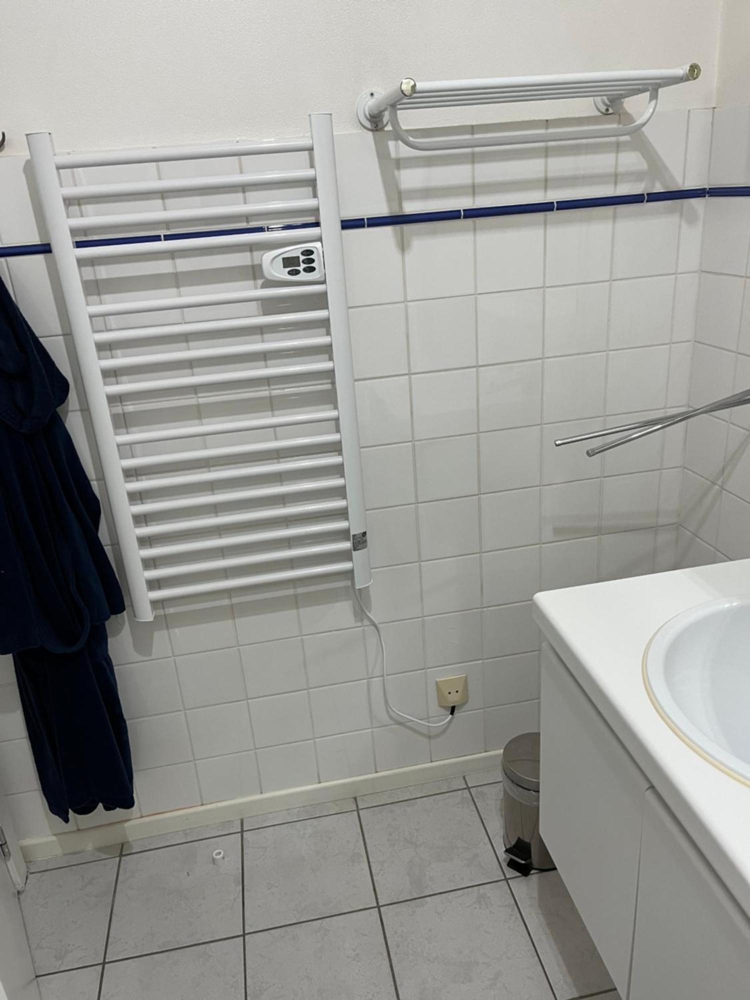 Okapi Apartment ฮาลเลอ ภายนอก รูปภาพ