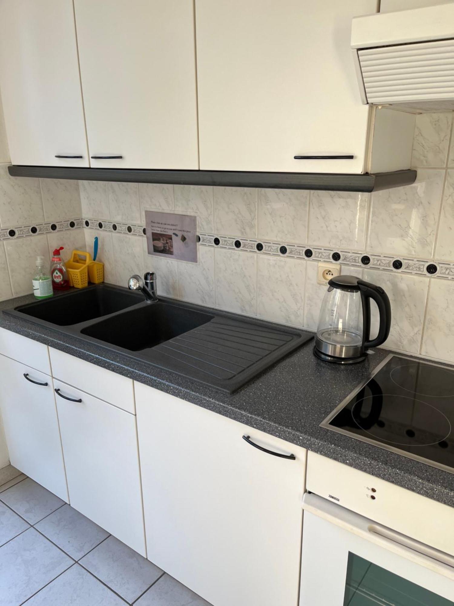 Okapi Apartment ฮาลเลอ ภายนอก รูปภาพ